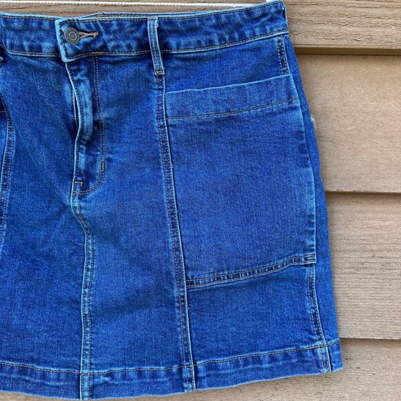 Old Navy Womens Denim Mini Skirt Size 16 Blue Cotton Blend With Pockets Casual E - Picture 5 of 8